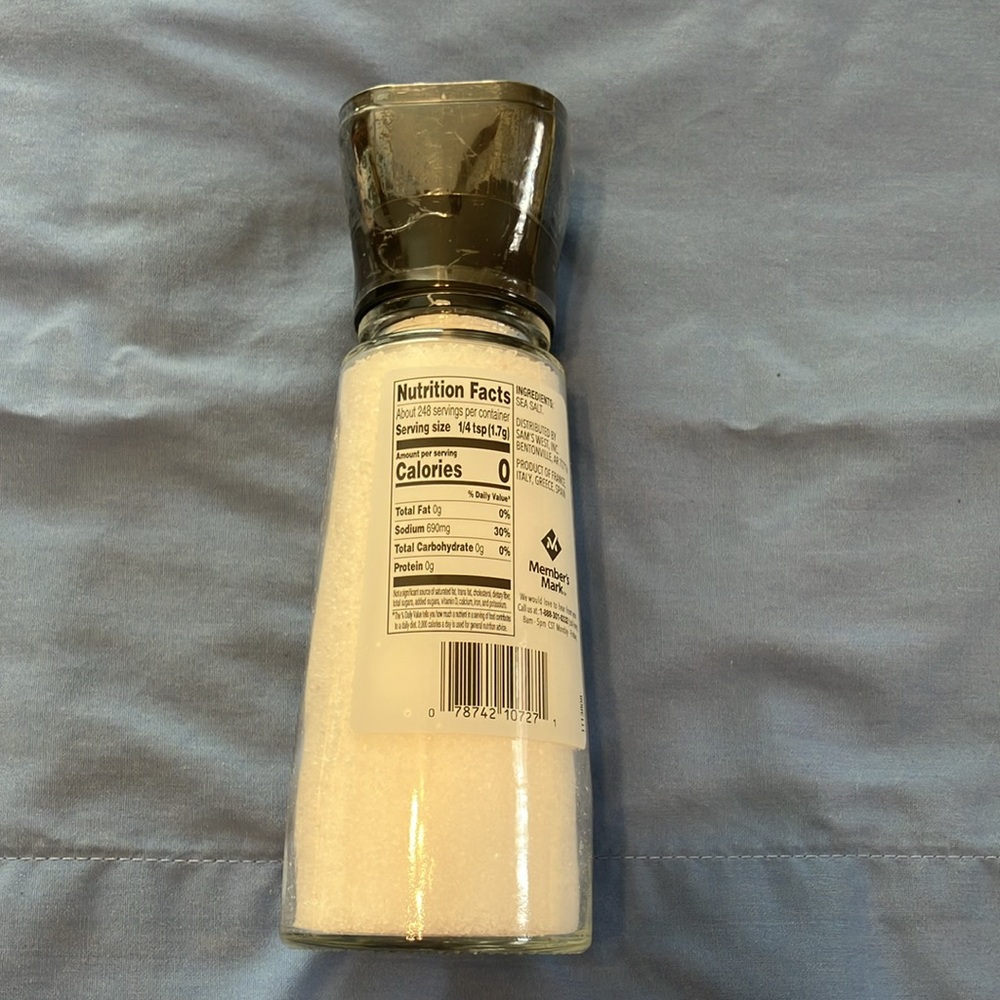 Salt grinder - Picture 2 of 3